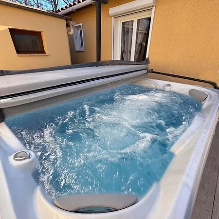 Paradis Provencal Le Calme Total, Grande Piscine Et Jacuzzi Chauffe, Salle De Jeux Et Fresque Du Nougat, Intimite Вилла *